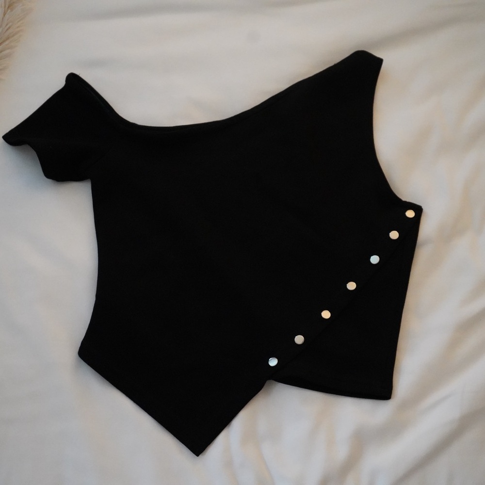 Edikted Asymmetrical Top